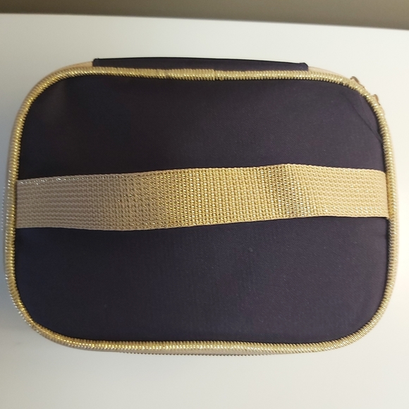 Make-up bag - Picture 3 of 5